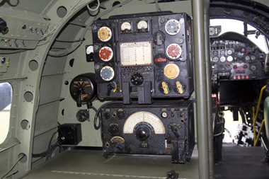 Avro Lancaster T1154 Transmitter and R1155 Receiver