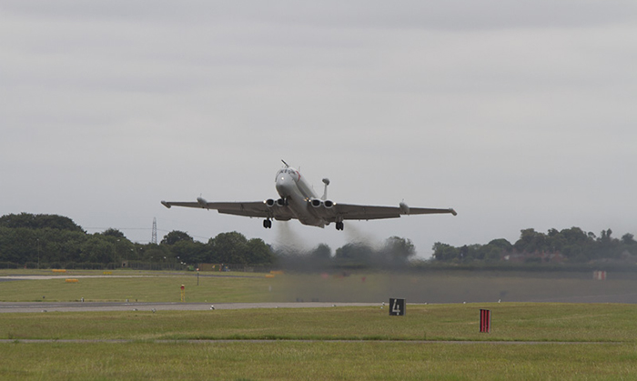 Nimrod R1 XV249 takes off from RAF Waddington on its final flight to Cotswold Airport (Kemble)
