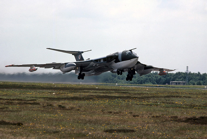 Victor K2 XL160 57 Squadron Greenham Common, July 1981